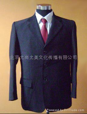 北京西裝、制服與工作禮儀服裝租賃服務(wù) 絲綢服飾的精致選擇與商務(wù)禮儀的完美融合